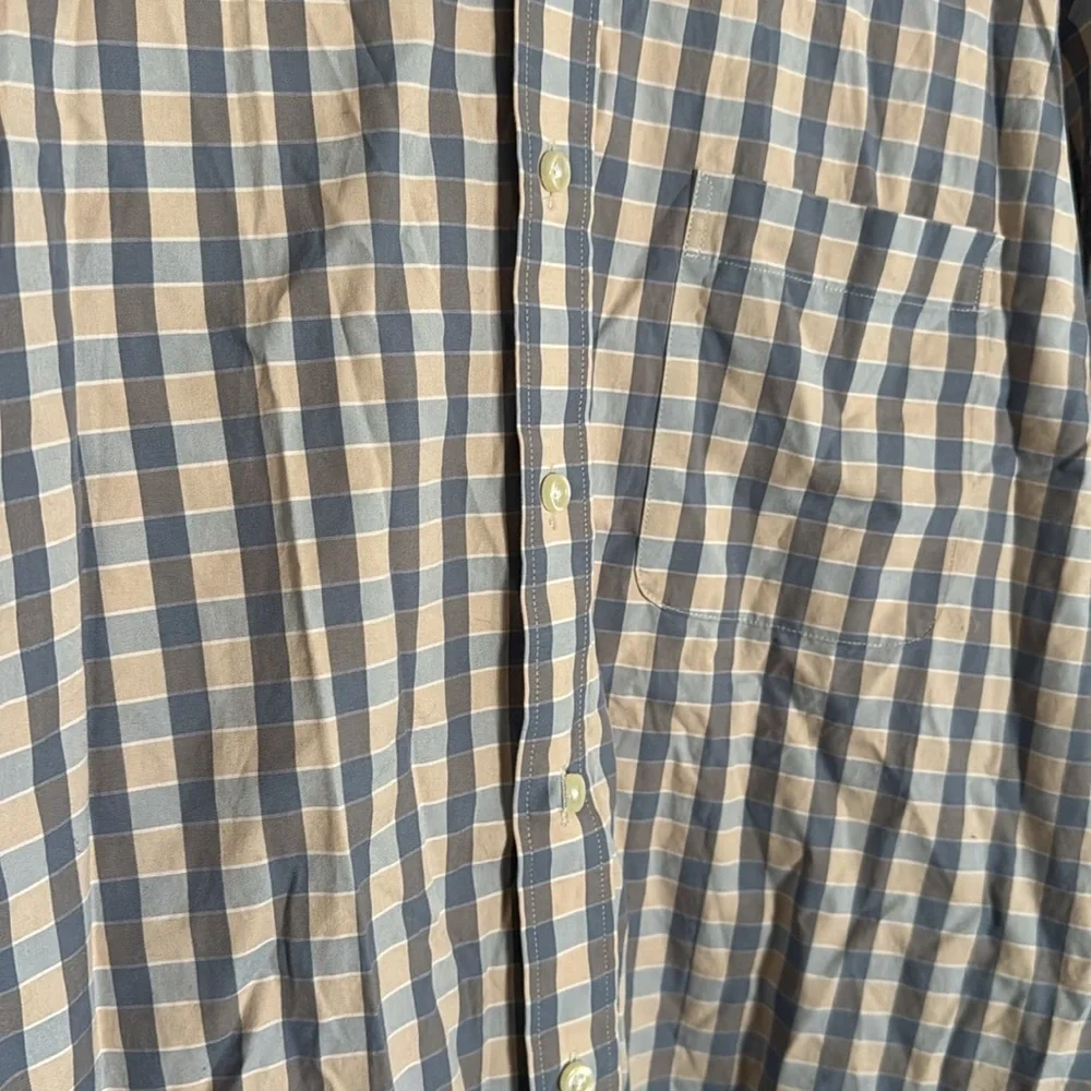 Men’s Button-up - Picture 2 of 6